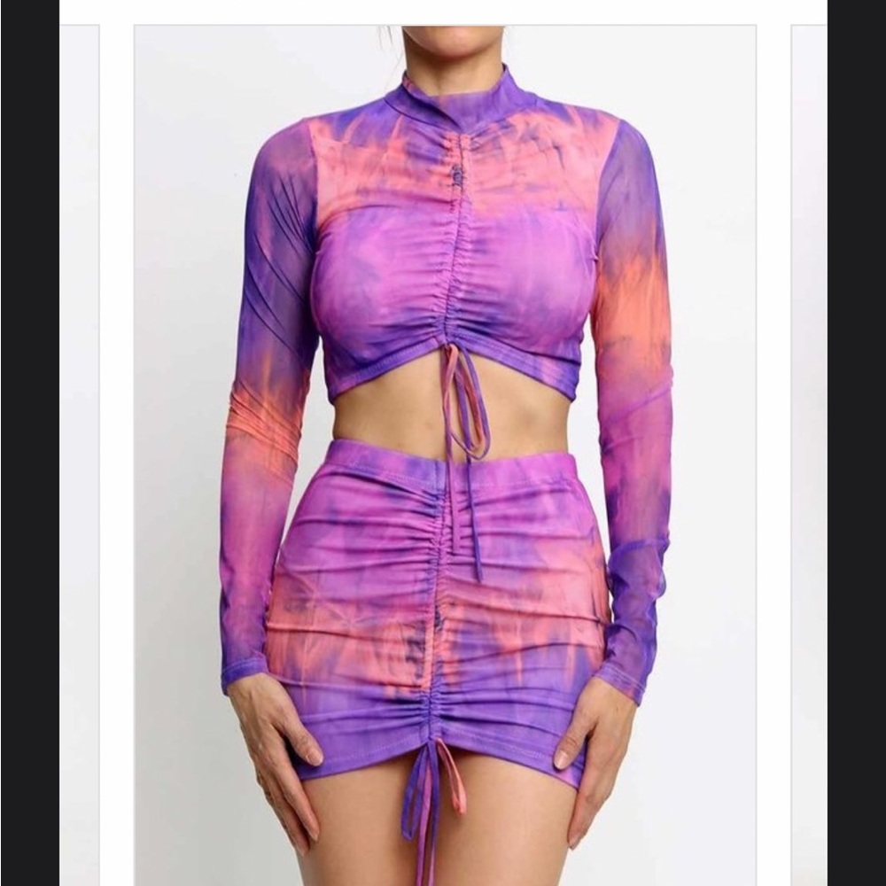 Multi colored skirt set